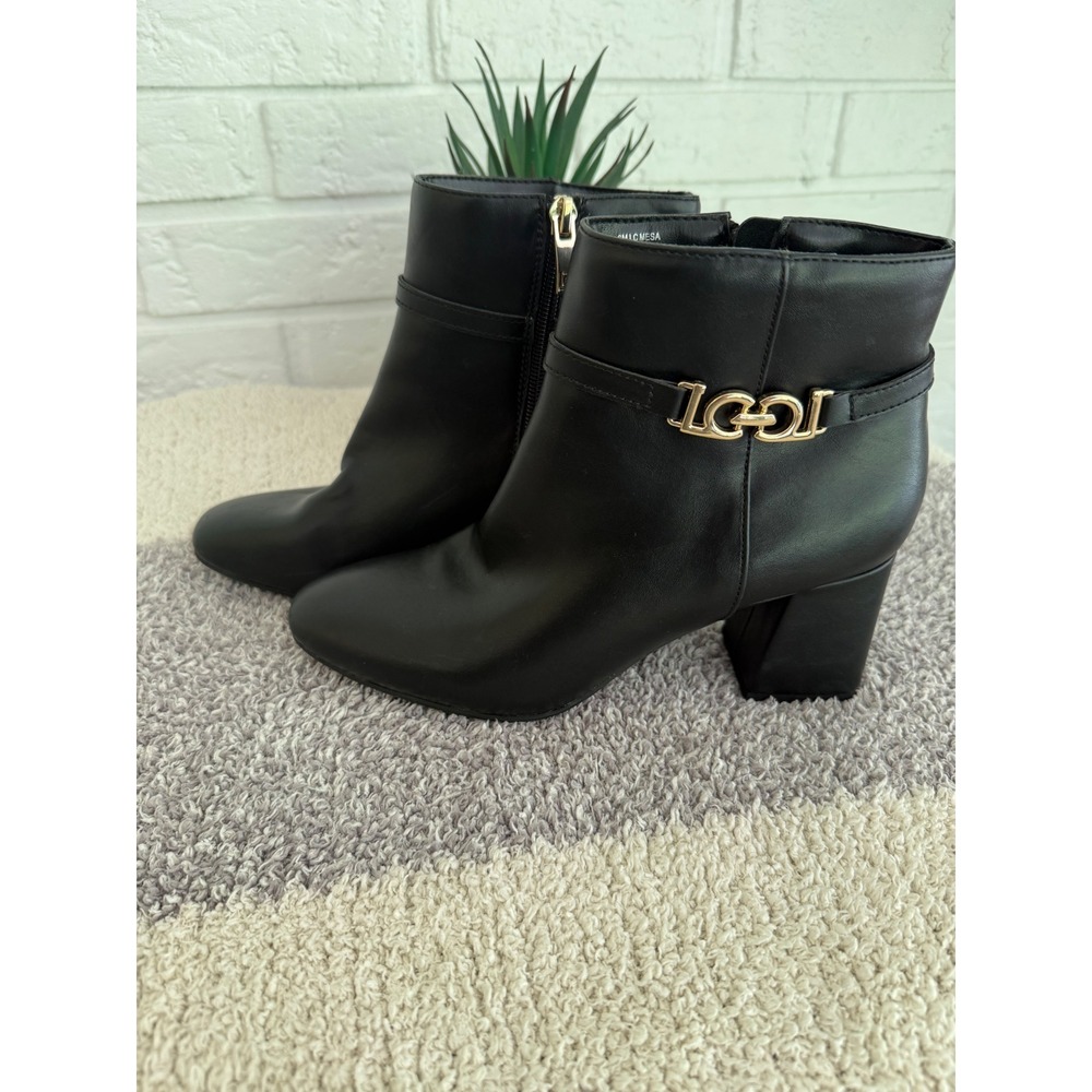 Liz Claiborne Ankle Boots 6 Black Excellent LC Mesa Gold Hardware Block Heel